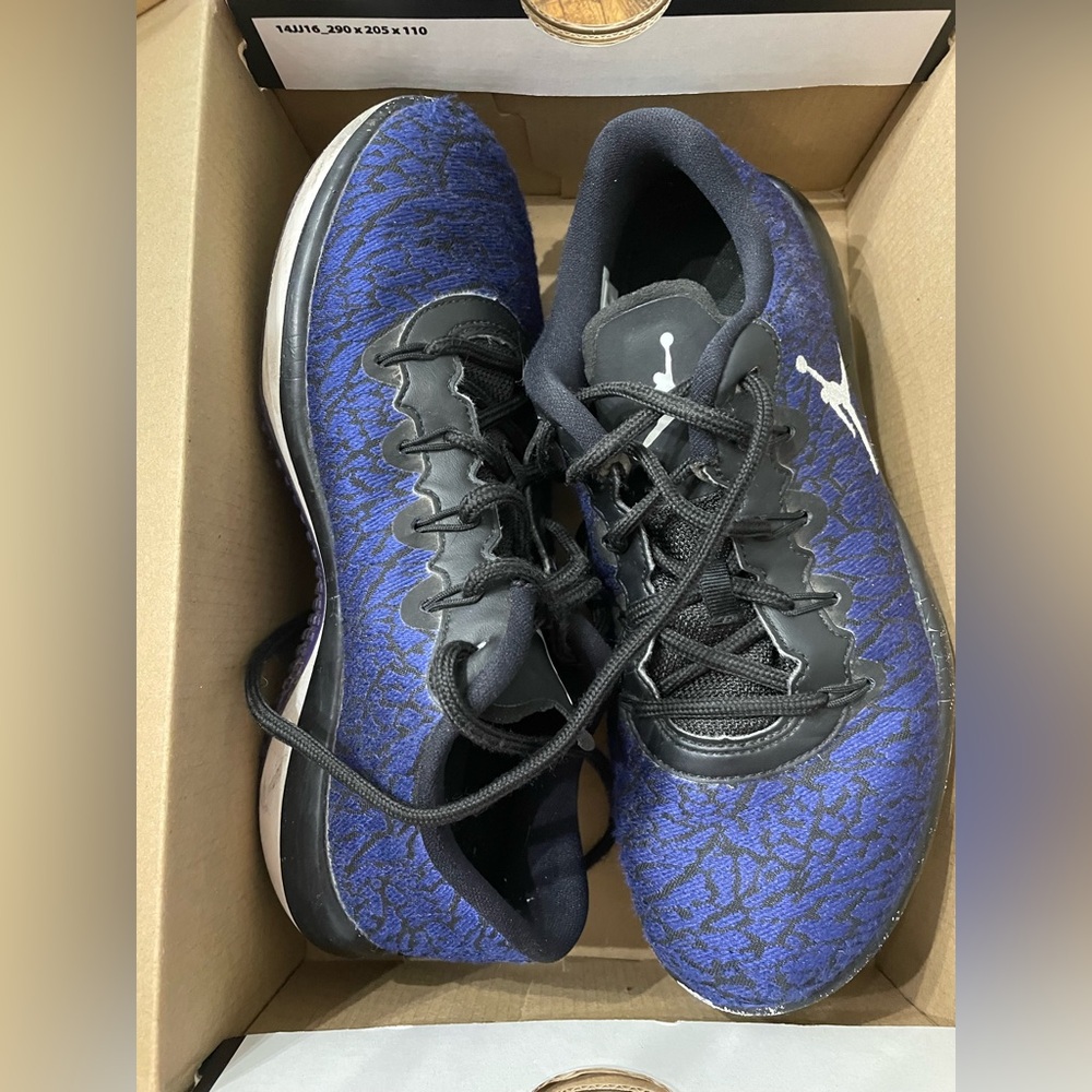 Youth 6Y Jordan Trainer 1 Low BG